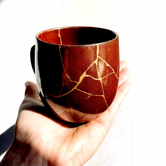 Tasse argile Kintsugi