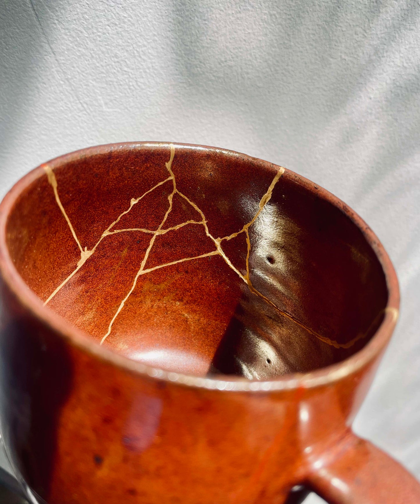 Tasse argile Kintsugi